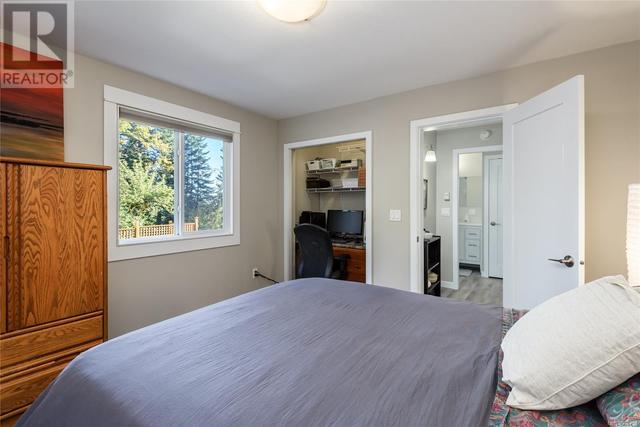 3671 Thomson Rd, House detached with 3 bedrooms, 3 bathrooms and 8 parking in Comox Valley A BC | Image 20
