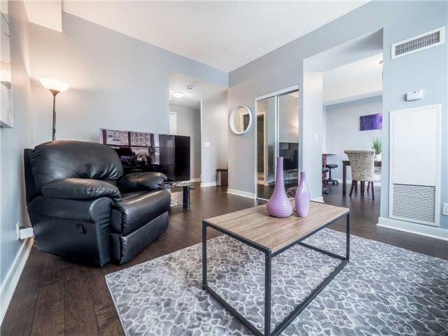 Th301 - 36 Lee Centre Dr, Townhouse with 2 bedrooms, 2 bathrooms and 1 parking in Toronto ON | Image 7