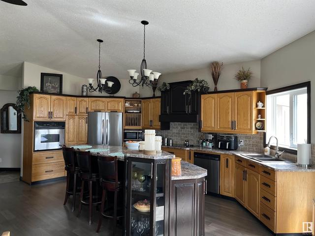 212 Lakeside Estates, House detached with 5 bedrooms, 3 bathrooms and 5 parking in Bonnyville No. 87 AB | Image 4