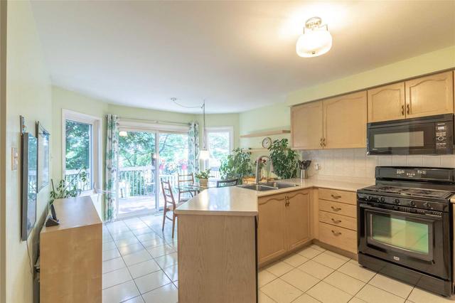 2341 Grand Ravine Dr, House detached with 2 bedrooms, 2 bathrooms and 4 parking in Oakville ON | Image 5