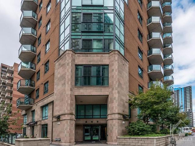 2001 - 445 Laurier Avenue W, Condo with 2 bedrooms, 2 bathrooms and null parking in Ottawa ON | Image 2