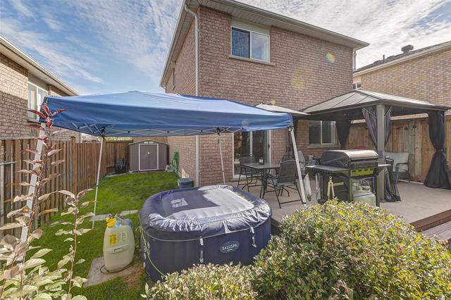 54 Bird St, House detached with 3 bedrooms, 2 bathrooms and 5 parking in Barrie ON | Image 3