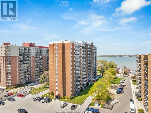1108 - 8591 Riverside Drive, Condo with 3 bedrooms, 2 bathrooms and null parking in Windsor ON | Image 2