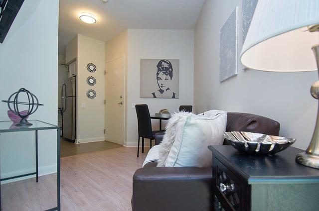 132 - 525 Wilson Ave, Condo with 1 bedrooms, 1 bathrooms and 1 parking in Toronto ON | Image 2
