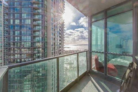 2111 - 231 Fort York Blvd, Condo with 2 bedrooms, 2 bathrooms and 1 parking in Toronto ON | Image 13