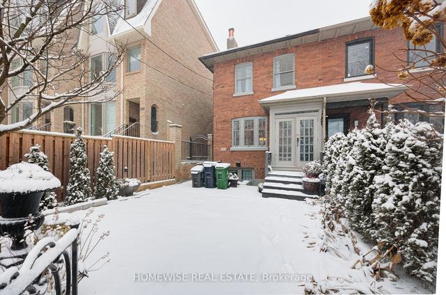 102 Shaftesbury Ave, House semidetached with 3 bedrooms, 3 bathrooms and 0 parking in Toronto ON | Image 12