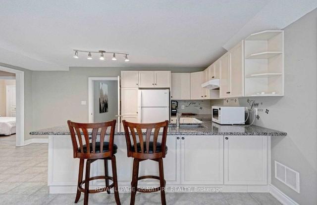 975 Fredonia Dr, House detached with 2 bedrooms, 1 bathrooms and 1 parking in Mississauga ON | Image 8