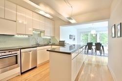 220 Owen Blvd, House detached with 3 bedrooms, 5 bathrooms and 6 parking in Toronto ON | Image 14