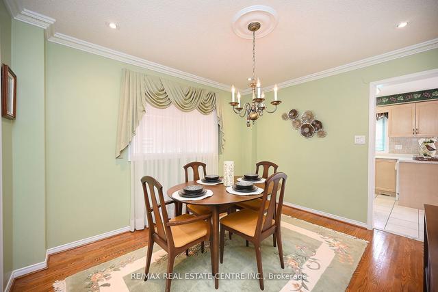 5205 Buttermill Crt, House detached with 4 bedrooms, 3 bathrooms and 4 parking in Mississauga ON | Image 2