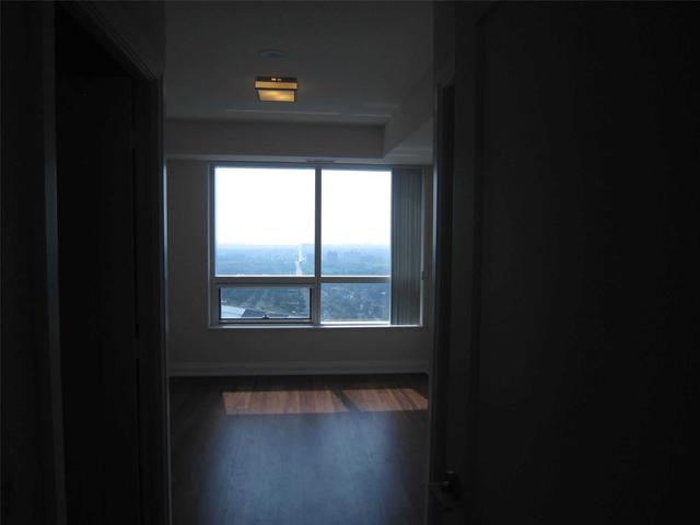 4020 - 5 Sheppard Ave E, Condo with 2 bedrooms, 2 bathrooms and 1 parking in Toronto ON | Image 7