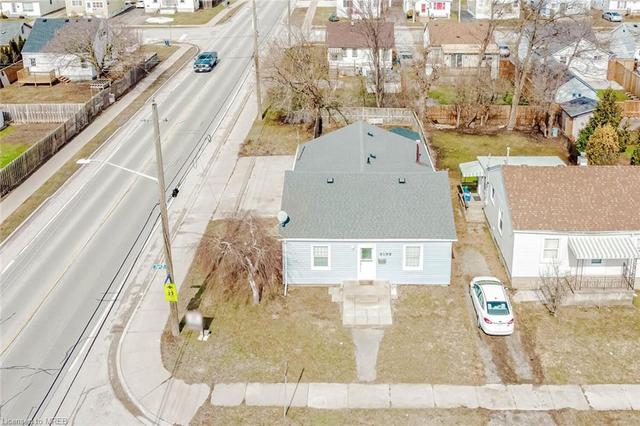 6199 Arad Street, House detached with 3 bedrooms, 2 bathrooms and 4 parking in Niagara Falls ON | Image 4