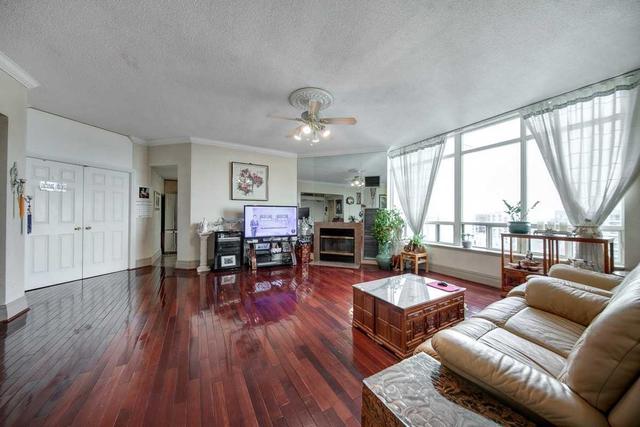 ph2411 - 7 Bishop Ave, Condo with 3 bedrooms, 2 bathrooms and 1 parking in Toronto ON | Image 33