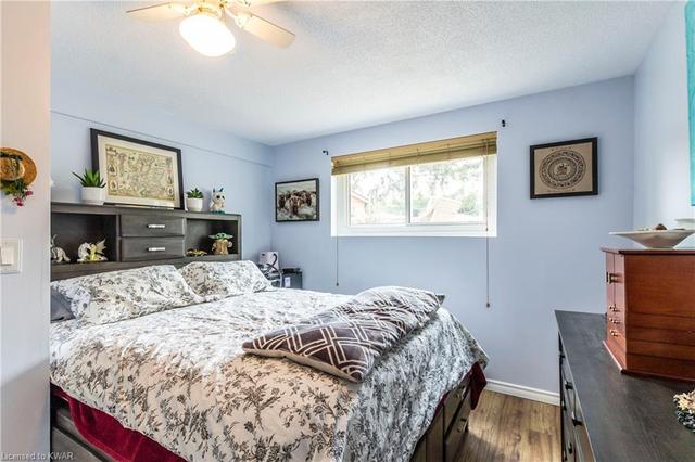 411a Dayna Crescent, House semidetached with 4 bedrooms, 2 bathrooms and 2 parking in Waterloo ON | Image 24