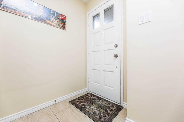 5 Cutters Cres, House attached with 3 bedrooms, 3 bathrooms and 4 parking in Brampton ON | Image 23