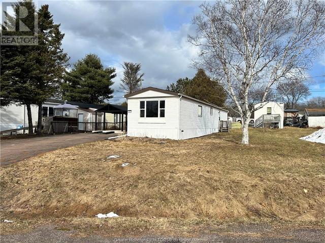 7 Raworth Ave, Home with 3 bedrooms, 1 bathrooms and null parking in Moncton P NB | Image 2