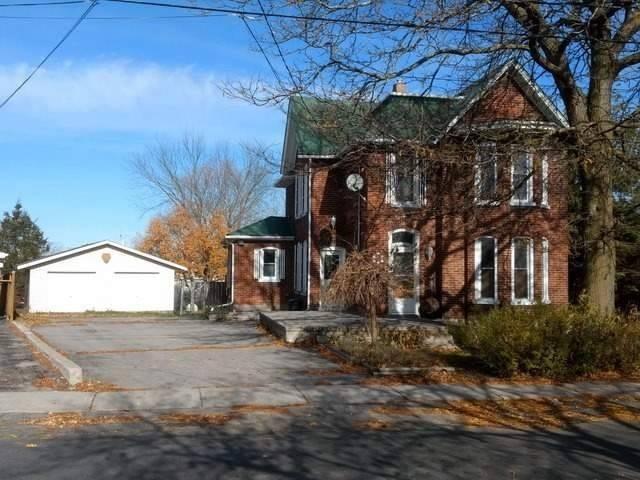 80 Lewis St, House detached with 3 bedrooms, 2 bathrooms and 4 parking in Belleville ON | Image 2
