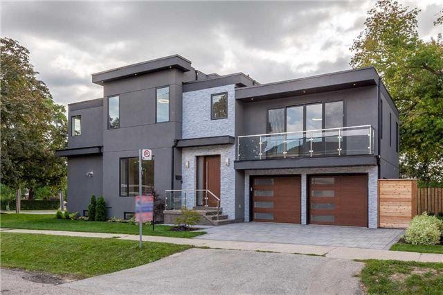 2 Meadowbank Rd, House detached with 4 bedrooms, 5 bathrooms and 2 parking in Toronto ON | Image 1