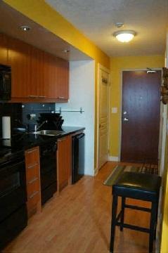 uph2 - 19 Avondale Ave, Condo with 0 bedrooms, 1 bathrooms and 1 parking in Toronto ON | Image 9