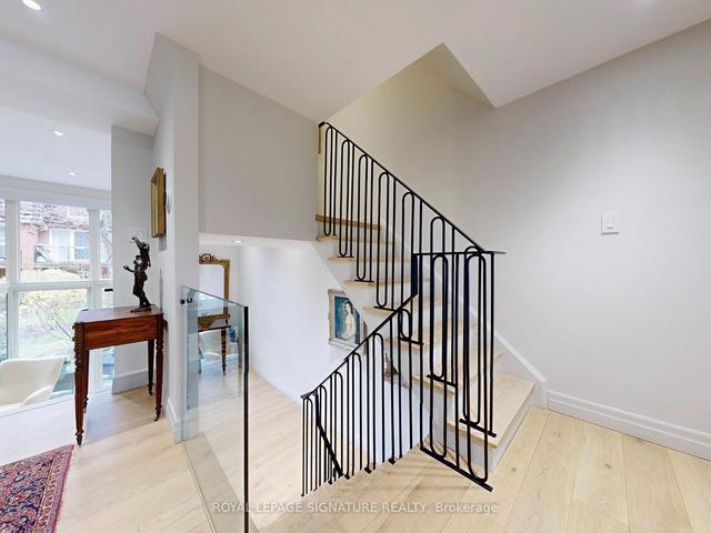 39 Sugar Mill Way, Townhouse with 3 bedrooms, 3 bathrooms and 2 parking in Toronto ON | Image 3