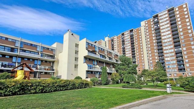 201 - 364 The East Mall, Townhouse with 2 bedrooms, 3 bathrooms and 1 parking in Toronto ON | Image 35