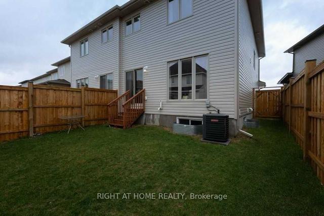 1427 Monarch Dr, House semidetached with 3 bedrooms, 3 bathrooms and 3 parking in Kingston ON | Image 13