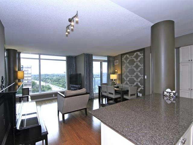 ph206 - 18 Valley Woods Rd, Condo with 2 bedrooms, 2 bathrooms and 1 parking in Toronto ON | Image 6