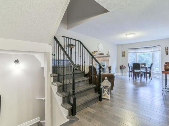 104 Leeward Dr, House detached with 3 bedrooms, 3 bathrooms and 2 parking in Brampton ON | Image 7