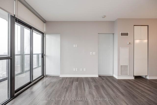 3903 - 110 Charles St E, Condo with 1 bedrooms, 1 bathrooms and 1 parking in Toronto ON | Image 7
