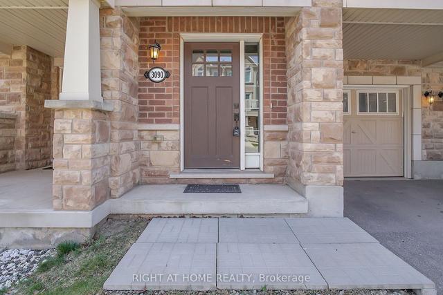 3090 Mistletoe Gdns, House attached with 2 bedrooms, 3 bathrooms and 2 parking in Oakville ON | Image 30