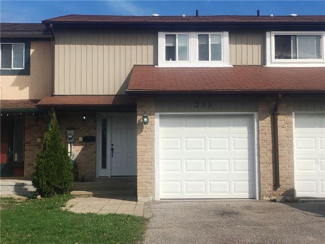 253 Browning Tr, House attached with 3 bedrooms, 2 bathrooms and 1 parking in Barrie ON | Image 1