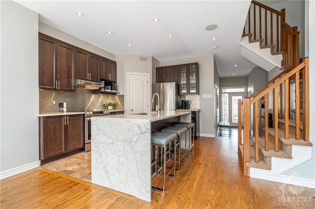 110 Spartina Street, Townhouse with 3 bedrooms, 3 bathrooms and 2 parking in Ottawa ON | Image 7