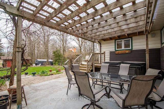 690 Post Rd, House detached with 2 bedrooms, 2 bathrooms and 7 parking in Kawartha Lakes ON | Image 29
