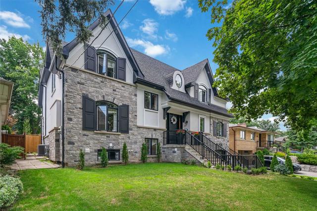17 Hill Garden Rd, House detached with 5 bedrooms, 5 bathrooms and 8 parking in Toronto ON | Image 1