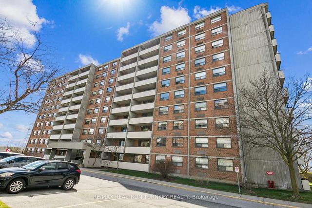 805 - 20 William Roe Blvd, Condo with 3 bedrooms, 2 bathrooms and 1 parking in Newmarket ON | Image 12