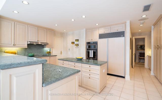 2a - 1 Chedington Pl, Condo with 2 bedrooms, 4 bathrooms and 2 parking in Toronto ON | Image 10