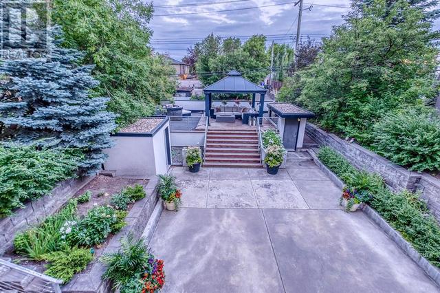 211 33 Avenue Sw, House detached with 4 bedrooms, 3 bathrooms and 6 parking in Calgary AB | Image 44
