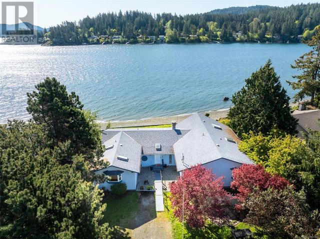 1913 Kaltasin Rd, House detached with 4 bedrooms, 3 bathrooms and 3 parking in Sooke BC | Image 3