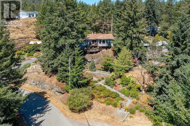 2281 Henlyn Dr, House detached with 3 bedrooms, 2 bathrooms and 3 parking in Sooke BC | Image 4