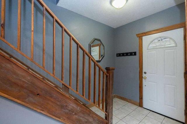86 Gage Ave N, House detached with 3 bedrooms, 1 bathrooms and 0 parking in Hamilton ON | Image 4