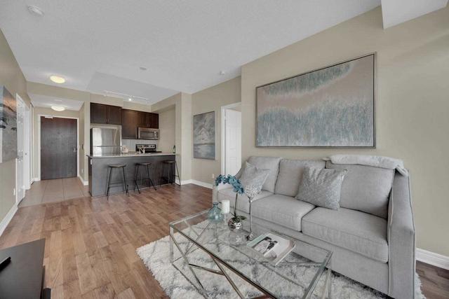2317 - 339 Rathburn Rd, Condo with 2 bedrooms, 3 bathrooms and 1 parking in Mississauga ON | Image 2