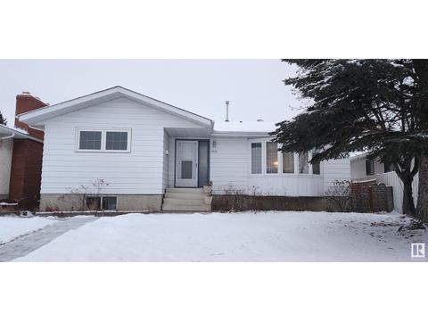 11035 166 Av Nw, House detached with 5 bedrooms, 3 bathrooms and null parking in Edmonton AB | Card Image