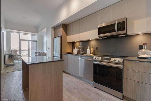 1101 - 125 Bronte Rd, Condo with 2 bedrooms, 2 bathrooms and 0 parking in Oakville ON | Card Image