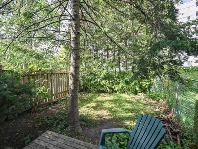80 Halsey Ave, House attached with 3 bedrooms, 2 bathrooms and 3 parking in Toronto ON | Image 16