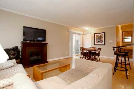 8 Tayrow Rd, House detached with 3 bedrooms, 2 bathrooms and 4 parking in Toronto ON | Image 2