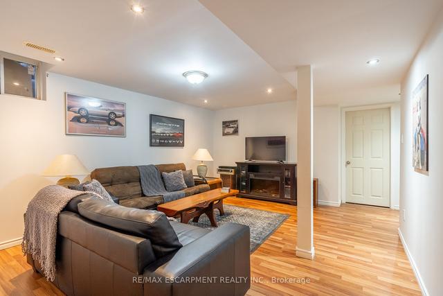 81 Segwun Rd, House detached with 3 bedrooms, 4 bathrooms and 4 parking in Hamilton ON | Image 16