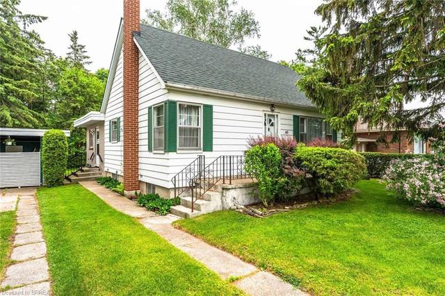 69 Hill Avenue, House detached with 3 bedrooms, 1 bathrooms and null parking in Brantford ON | Image 1