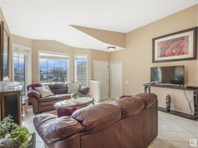 7716 154 Av Nw, House detached with 4 bedrooms, 3 bathrooms and null parking in Edmonton AB | Image 6