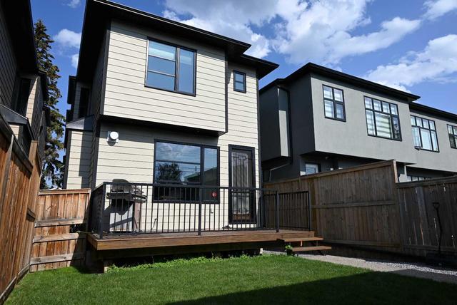 929 41 Street Sw, House detached with 4 bedrooms, 3 bathrooms and 2 parking in Calgary AB | Image 37