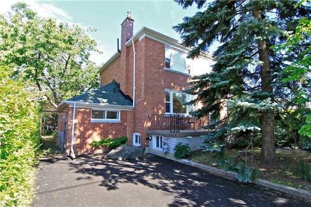84 Lynnhaven Rd, House detached with 4 bedrooms, 4 bathrooms and 4 parking in Toronto ON | Image 2