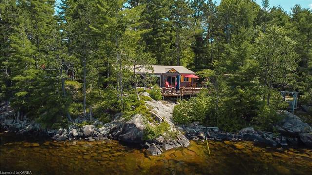 890 Mazinaw Lake, House detached with 2 bedrooms, 1 bathrooms and null parking in North Frontenac ON | Image 43